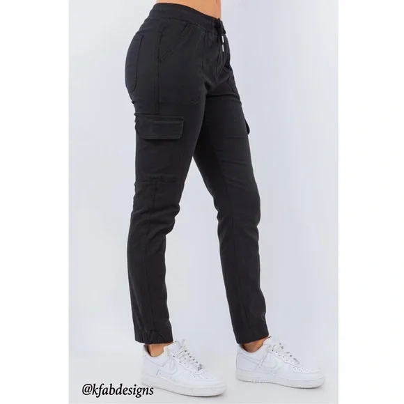 LAST 2! Baggy Black cargo pants with button closure and drawstring tie! - Picture 4 of 6